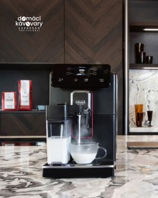 ☀️ Máte rána, kdy nechcete přemýšlet – jen si dát skvělou kávu? Gaggia Magenta Prestige zvládne espresso i mléčné nápoje...